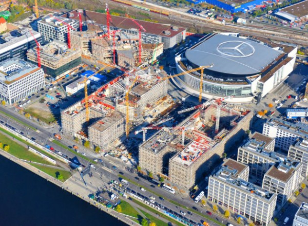 Energiezentralen Mercedes Platz 